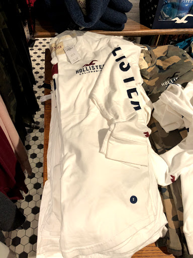 Clothing Store «Hollister Co.», reviews and photos, 19575 Biscayne Blvd #1335, Aventura, FL 33180, USA