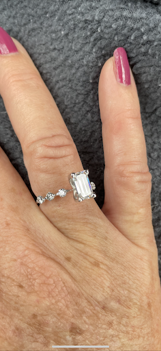 Jewelry Store «Premier Jewelers», reviews and photos, 9810 Baymeadows Rd #11, Jacksonville, FL 32256, USA