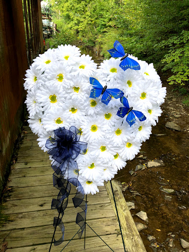 Florist «Holiday Florist», reviews and photos, 1918 PA-286, Pittsburgh, PA 15239, USA