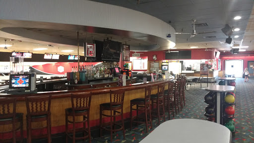 Bowling Alley «AMF Pin-O-Rama Lanes», reviews and photos, 1724 Genesee St, Utica, NY 13502, USA