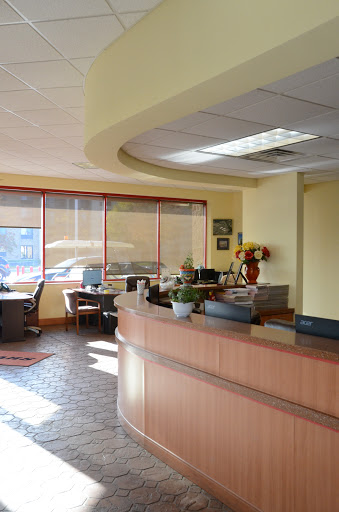 Used Car Dealer «Goben Cars», reviews and photos, 2501 E Springs Dr, Madison, WI 53704, USA