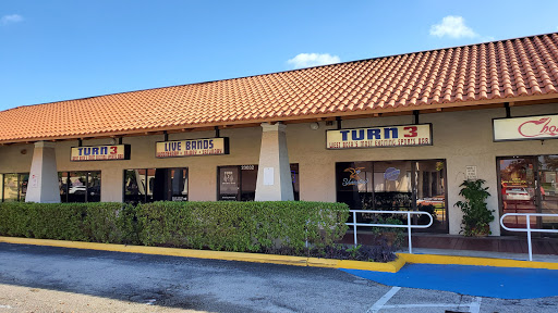 Sports Bar «Turn 3 Sports Bar», reviews and photos, 23032 Sandalfoot Plaza Dr, Boca Raton, FL 33428, USA