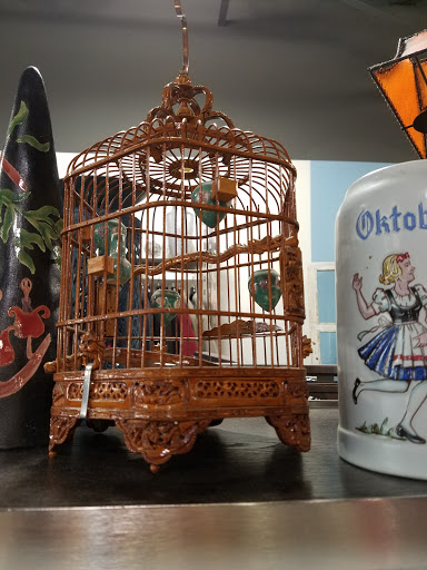 Thrift Store «Good Threads Goodwill Boutique», reviews and photos, 7366 N Oracle Rd #190, Tucson, AZ 85704, USA