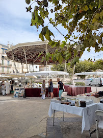 Atmosphère du Restaurant français Le Caveau 30 à Cannes - n°13