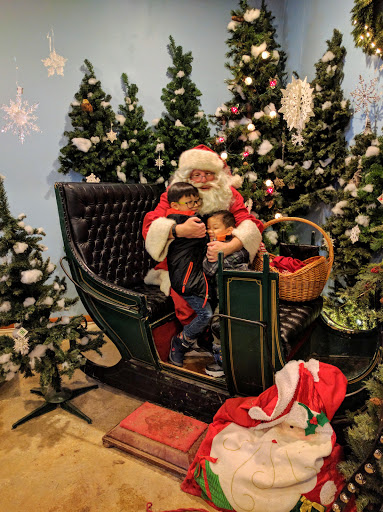 Gift Shop «Sleighbells Of Sherwood (Seasonal Business Open July1-December 23)», reviews and photos, 23855 SW 195th Pl, Sherwood, OR 97140, USA