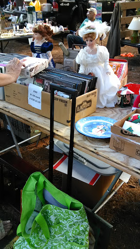 Flea Market «Grafton Flea Market Inc», reviews and photos, 296 Upton Street Rt 140, Grafton, MA 01519, USA