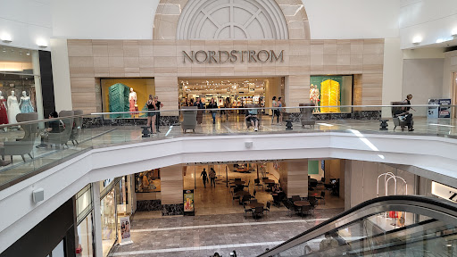 Shopping Mall «Westfield Garden State Plaza», reviews and photos, 1 Garden State Plaza, Paramus, NJ 07652, USA