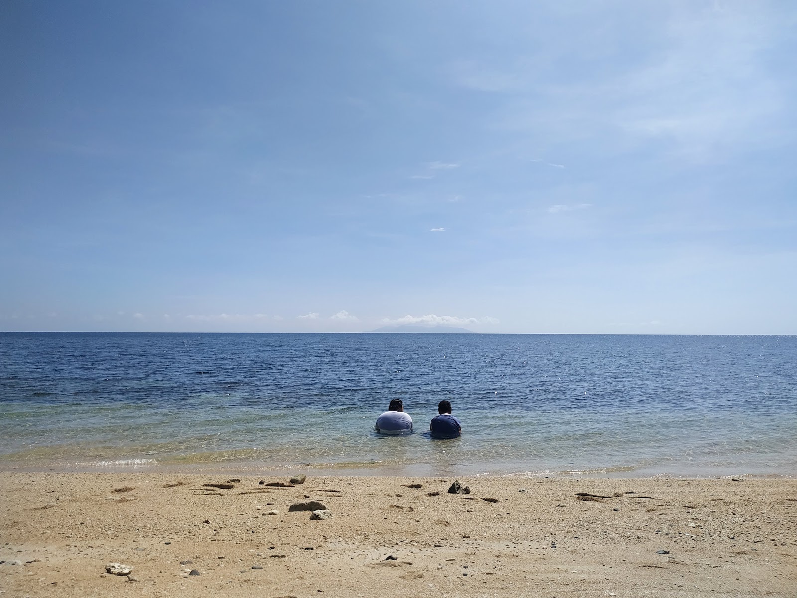 Foto von Banilad Beach und seine wunderschöne Landschaft