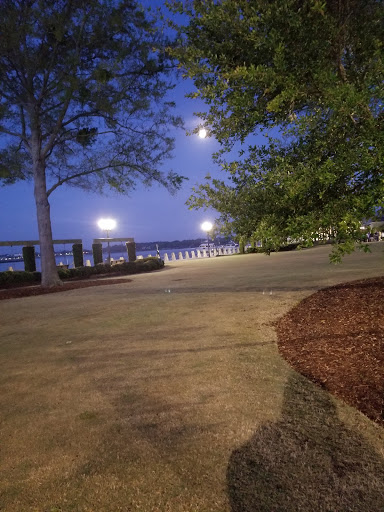 Park «Henry C. Chambers Waterfront Park», reviews and photos, Bay St, Beaufort, SC 29902, USA