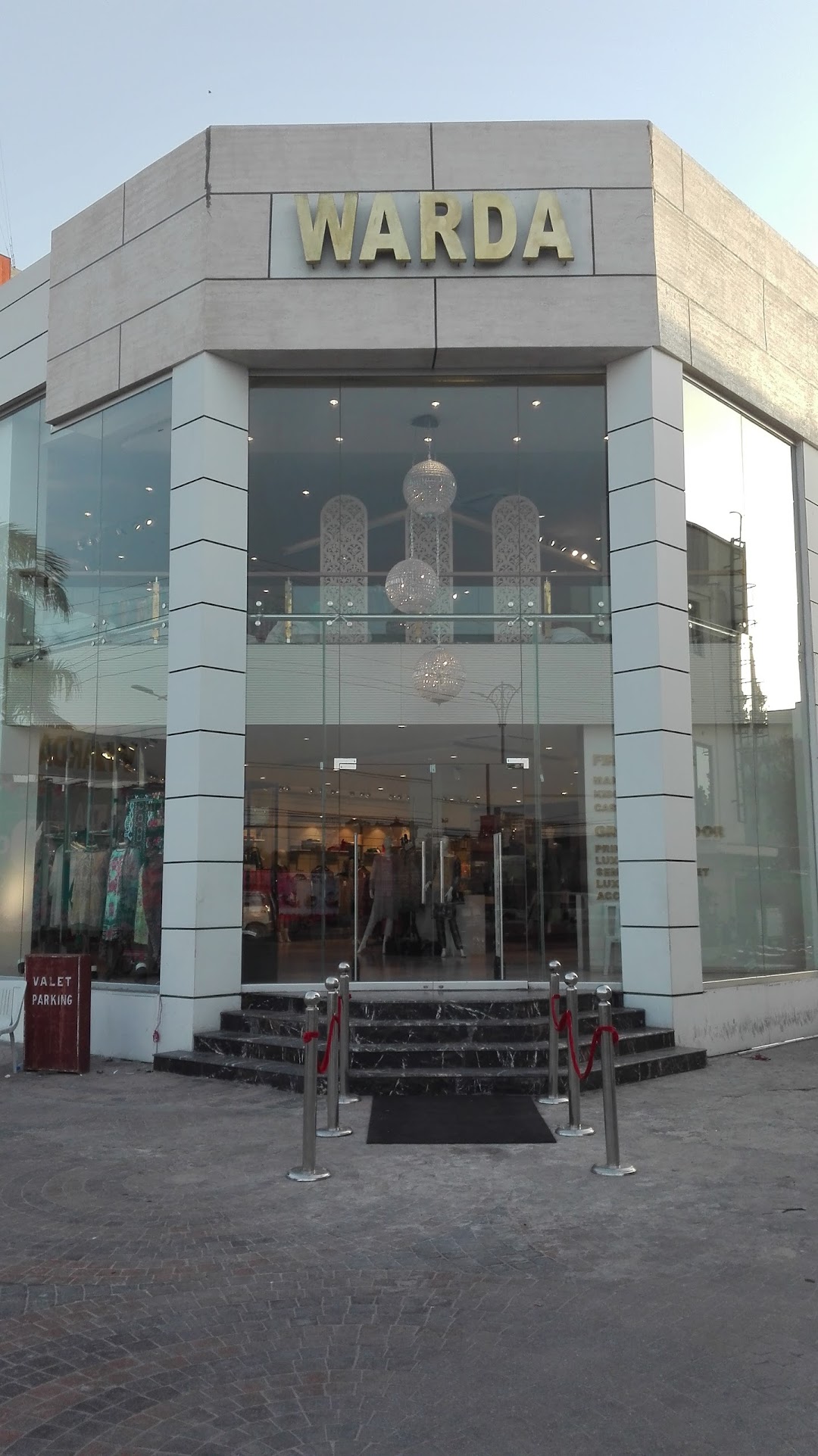 Warda Flagship Store