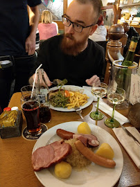 Choucroute d'Alsace du Restaurant de spécialités alsaciennes Schwendi Bier und Wistub à Colmar - n°3