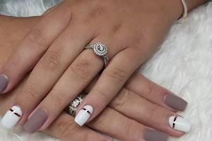 Bonnie's nails image