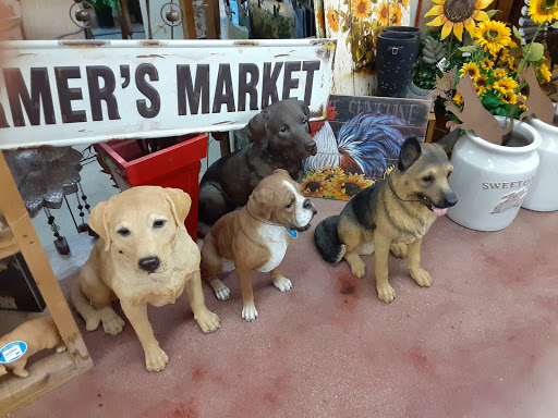 Earl May Garden Center