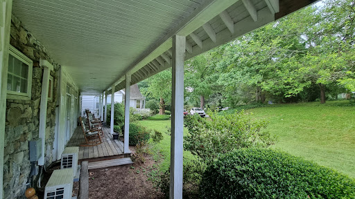 Resort «Highland Lake Inn & Resort», reviews and photos, 86 Lily Pad Ln, Flat Rock, NC 28731, USA