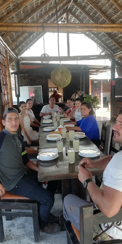 Opiniones de SABORES DE MI TIERRA en Guayaquil - Restaurante