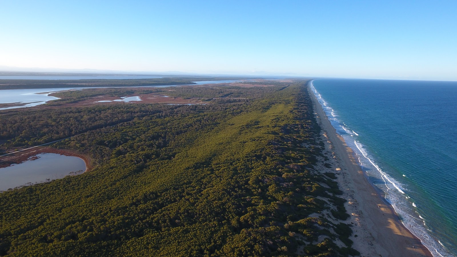 Ninety Mile Beach photo #9