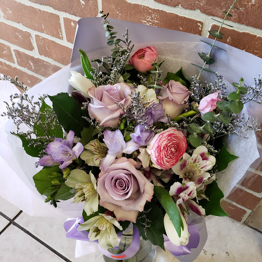 Florist «Gerties Flowers», reviews and photos, 806 Meacham Ave, Elmont, NY 11003, USA