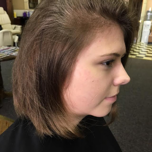 Hair Salon «Avenue Hair Styling & Day Spa», reviews and photos, 630 S Kansas Ave, Topeka, KS 66603, USA