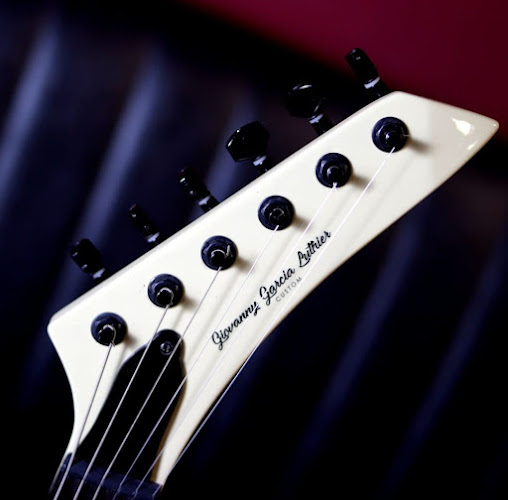 Avaliações sobre Luthier Giovanny Garcia em Curitiba - Loja de instrumentos musicais