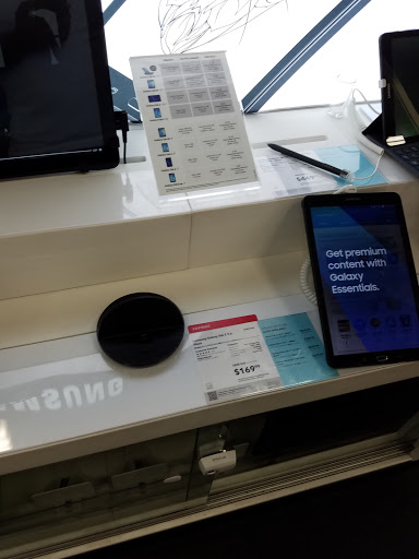 Electronics Store «Best Buy», reviews and photos, 32320 John R Rd, Madison Heights, MI 48071, USA