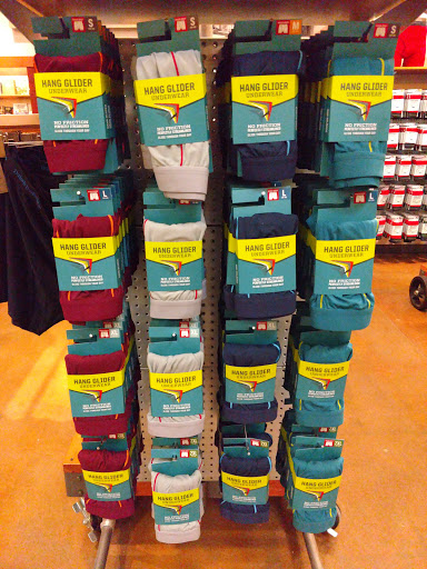 Clothing Store «Duluth Trading Company», reviews and photos, 252 57th Ave NE, Fridley, MN 55432, USA