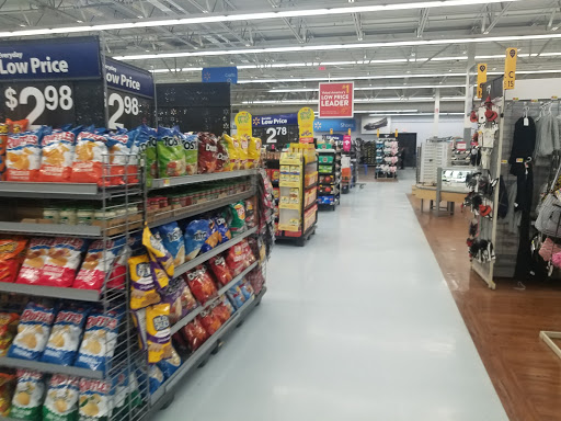 Discount Store «Walmart», reviews and photos, 44575 Mound Rd, Sterling Heights, MI 48314, USA
