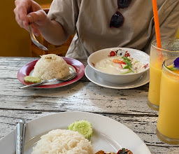 Genuine thai food ป้าลัยอาหารตามสั่ง photo