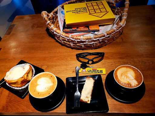 Coffee Shop «RE:defined Coffee House», reviews and photos, 220 N Main St, Grapevine, TX 76051, USA