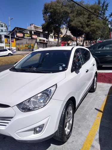 Opiniones de Car Whash Detailing Center en Quito - Servicio de lavado de coches