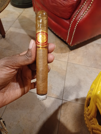 Tobacco Shop «Club Humidor-Huebner», reviews and photos, 12003 Huebner Rd, San Antonio, TX 78230, USA