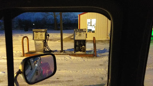 Grocery Store «Butlerville Grocery», reviews and photos, 5185 US-50, Butlerville, IN 47223, USA