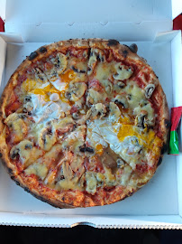 Plats et boissons du Livraison de pizzas PIZZA MAEVA à Clermont-Ferrand - n°7