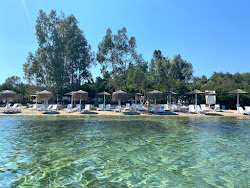 Foto di Rododafni beach - luogo popolare tra gli intenditori del relax