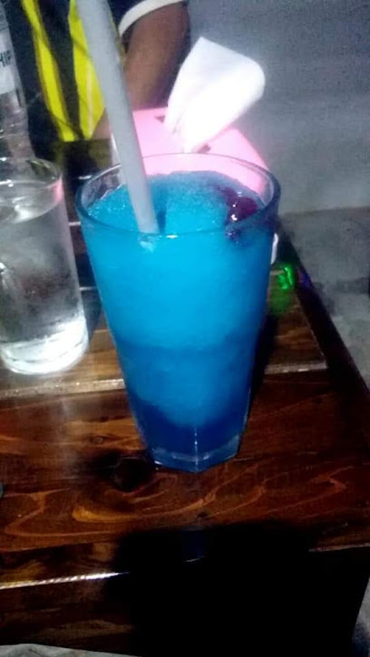 Lucky Cocktail Bar