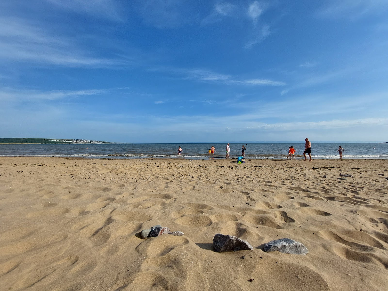 Foto van Newton Strand met turquoise puur water oppervlakte