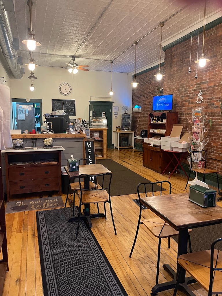 The Franklin Cafe 03235