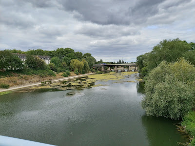 Res la Belle Fille à Tours