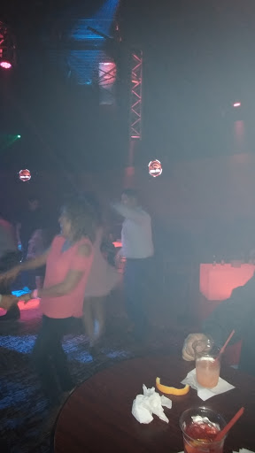 Night Club «Red Iguana Bar NightClub», reviews and photos, 454 N Green Bay Rd, Waukegan, IL 60085, USA
