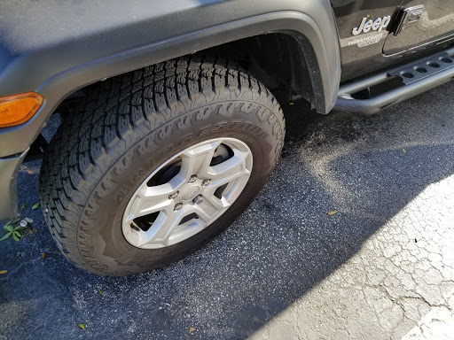 Tire Shop «Discount Tire Store - Sanford, FL», reviews and photos, 3513 S Orlando Dr, Sanford, FL 32773, USA