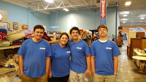 Thrift Store «St. Vincent de Paul Fenton Thrift Store», reviews and photos, 625 Gravois Rd, Fenton, MO 63026, USA