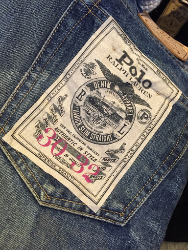 Clothing Store «E Street Denim Co Inc», reviews and photos, 1876 1st St, Highland Park, IL 60035, USA