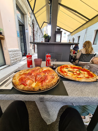Pizzeria Trieste | Al civico sei in Trieste, Provincia di Trieste