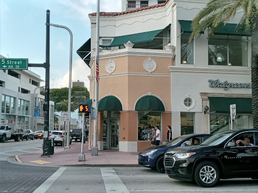 Drug Store «Walgreens», reviews and photos, 501 Collins Ave, Miami Beach, FL 33139, USA