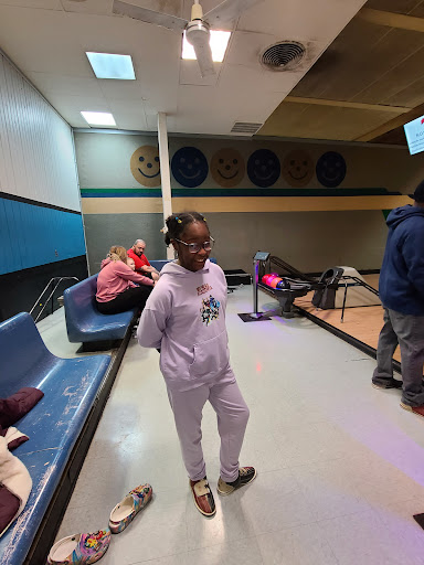 Bowling Alley «Ten Pin Strike & Spare Family Fun Center», reviews and photos, 200 Ten Pin Ln, Louisville, KY 40207, USA