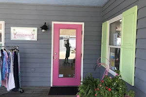 Life's a Beach a Lilly Pulitzer Signature Store image