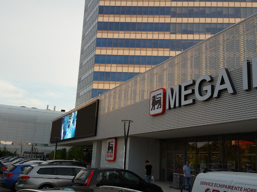 Mega Image Concept Store