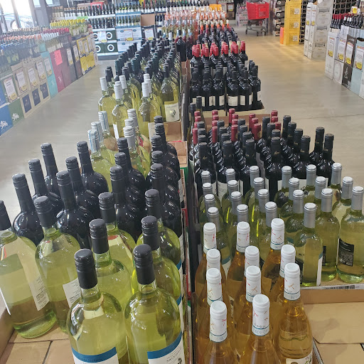 Liquor Store «BevMax Port Chester», reviews and photos, 449 Boston Post Rd, Port Chester, NY 10573, USA