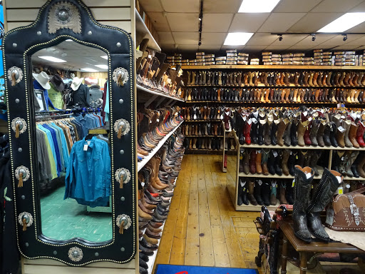 Western Apparel Store «Country General Store», reviews and photos, 6279 Van Nuys Blvd, Van Nuys, CA 91401, USA