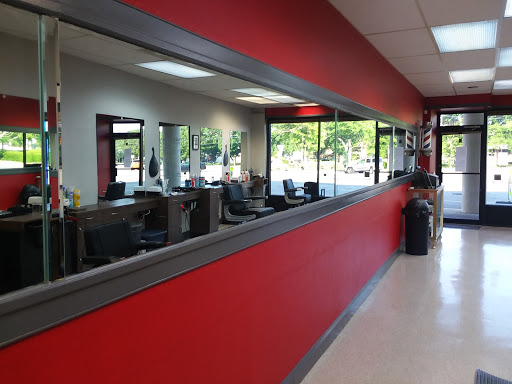 Barber Shop «G & S Preakness Barber Shop», reviews and photos, 5 Preakness Shopping Center, Wayne, NJ 07470, USA