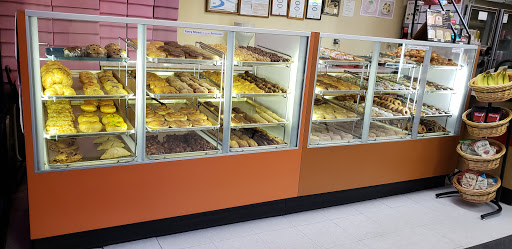 Donut Shop «Donut Den», reviews and photos, 1390 N McDowell Blvd J, Petaluma, CA 94954, USA